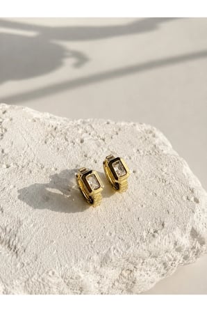Çelik Gold Taşlı Zarif Minimal Stella Küpe -kararma yapmaz-