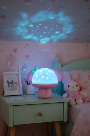 MINISO Sanrio Lisanslı My Melody Yıldızlı Gökyüzü Projeksiyon Lambası – Gece Lambası