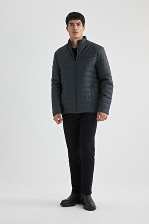 DeFacto Su İtici Slim Fit Suni Deri Mont Dar Kesim Dik Yaka Fermuarlı Cepli B3568AX24SPAR231