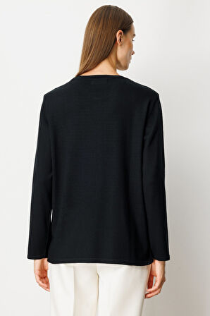 On Kadın Kabartma Desenli Süs Düğmeli Triko Kazak 65358 Siyah