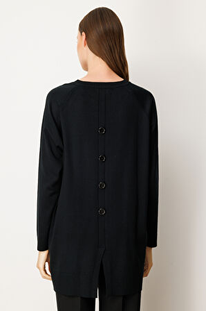 On Kadın Arkası Düğmeli Sıfır Yaka Kazak 65413 Siyah
