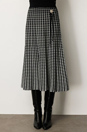 On Kadın Aksesuar Detaylı Midi Triko Etek 65208 Siyah