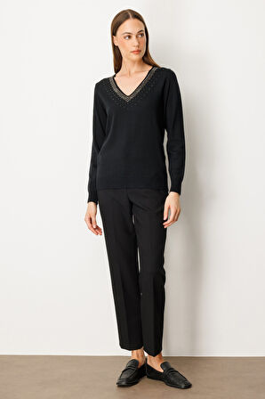 On Kadın Yakası Taşlı Triko Kazak 65314 Siyah