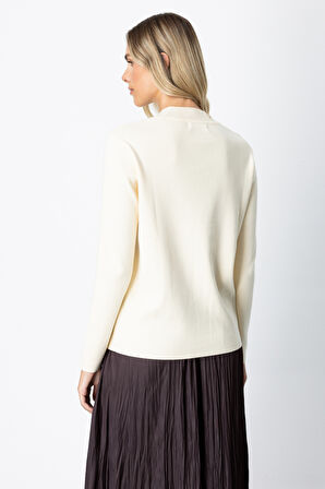 On Kadın Pencere Detaylı Taşlı Kazak 65372 Krem