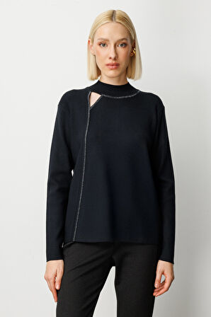 On Kadın Pencere Detaylı Taşlı Kazak 65372 Siyah