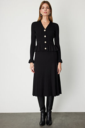 On Kadın V Yaka Süs Düğmeli Triko Hırka 69905 Siyah