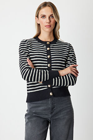 On Kadın Sıfır Yaka Çizgili Hırka 63901 Siyah