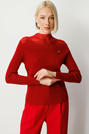 On Kadın Aksesuar Detaylı Triko Kazak 60346 Kırmızı