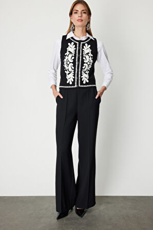 On Kadın İşlemeli Triko Yelek 60919 Siyah