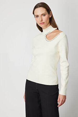 On Kadın Omzu Açık Taş Detaylı Triko Kazak 60309 Ekru