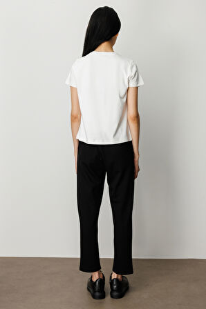 On Kadın Önü Taş Baskılı Kısa Kollu Bluz 61330 Ekru