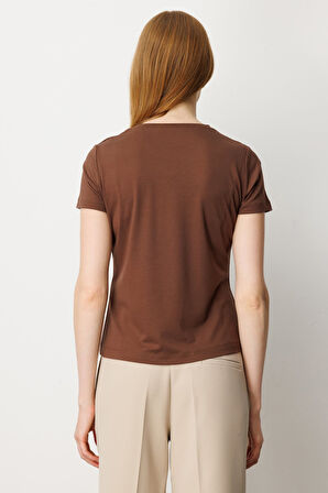 On Kadın Önü Taş Baskılı Kısa Kollu Bluz 61330 Kahverengi