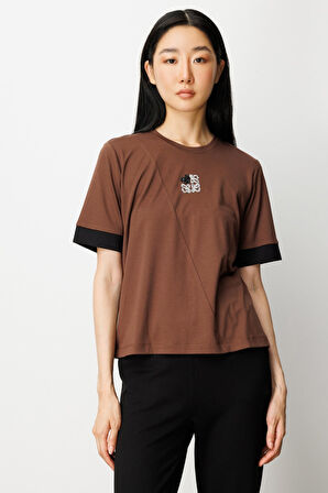 On Kadın Önü Taşlı Sıfır Yaka Bluz 61331 Kahve-Siyah