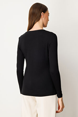 On Kadın Metal Aksesuarlı Sıfır Yaka Basic Bluz 61303 Siyah