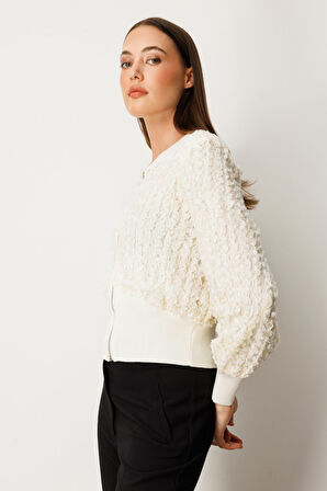 On Kadın Kabartmalı Bomber Mont 60709 Ekru