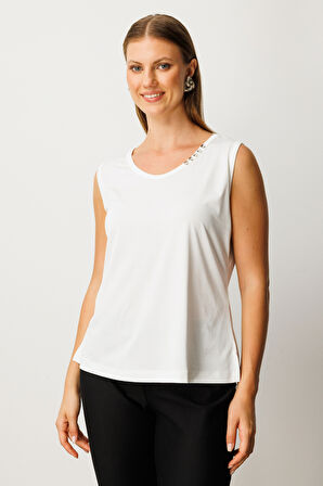 On Kadın Büyük Beden Yakası Düğme Detaylı Kolsuz Basic Bluz 61333 Ekru