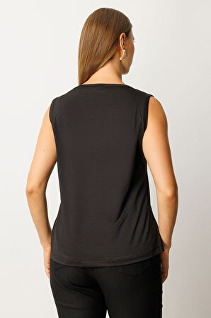 On Kadın Büyük Beden Yakası Düğme Detaylı Kolsuz Basic Bluz 61333 Siyah