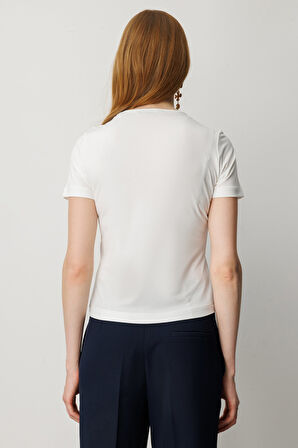 On Kadın Sıfır Yaka Kısa Kol Basic Bluz 61334 Ekru