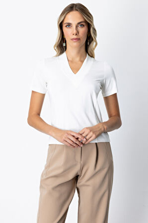 On Kadın V Yaka Dikişli Basic T-Shirt 61341 Ekru