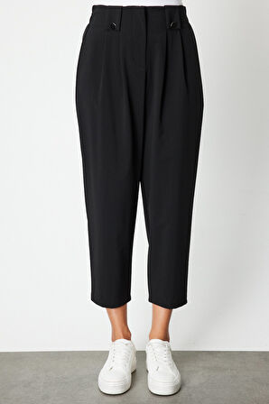 On Kadın Pile Detaylı Paraşüt Kumaş Pantolon 64135 Siyah