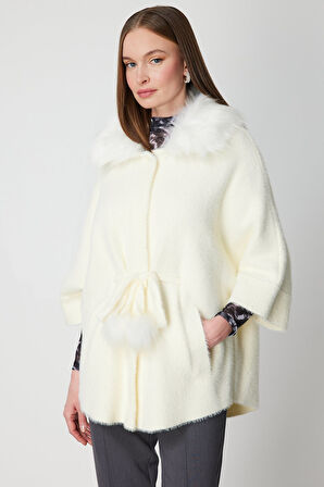 On Kadın Yakası Kürklü Peluş Hırka 63915 Ekru