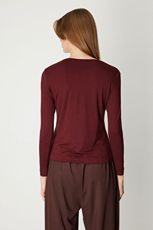 On Kadın Metal Aksesuarlı Sıfır Yaka Basic Bluz 61303 Bordo