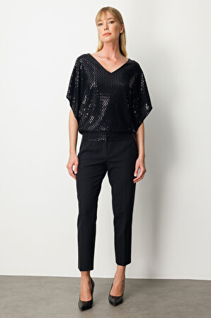 On Kadın Sırt Dekolteli Pullu Bluz 61378 Siyah