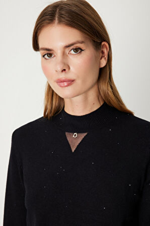 On Kadın Metal Aksesuarlı Pul Detaylı Triko Kazak 60345 Siyah