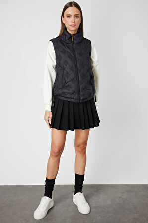 On Kadın Dik Yaka Şişme Yelek 60997 Siyah