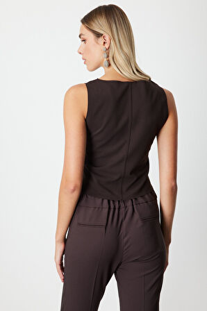 On Kadın Dikiş Detaylı Kolsuz Bluz 61369 Kahverengi