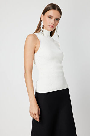 On Kadın Taşlı Kolsuz Triko Bluz 66375 Krem