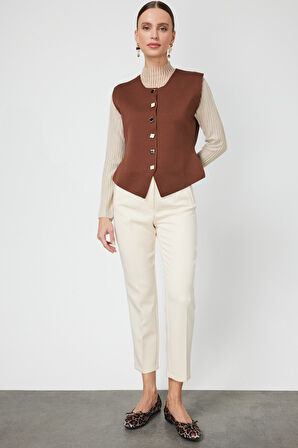 On Kadın Sıfır Yaka Düğmeli Triko Yelek 66947 Kahverengi