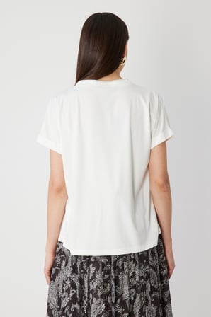 On Kadın Yakası Zincirli V Yaka T-Shirt 71352 Ekru
