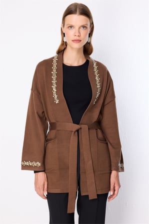 On Kadın Beli Kuşaklı Taşlı Triko Hırka 10903 Kahverengi