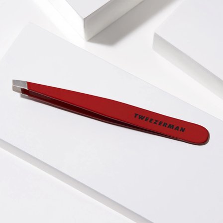 Tweezerman Slant Tweezer Signature Red - İkonik Kırmızı Cımbız