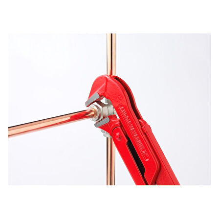 Unior 601481 Maşalı Boru Anahtarı 1" 90° İsveç Tipi 480/6