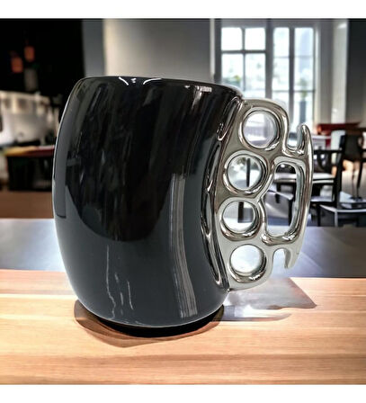 Porselen Beş Parmak Tasarımlı Siyah Kupa Bardak – Metalik Kulp Detaylı