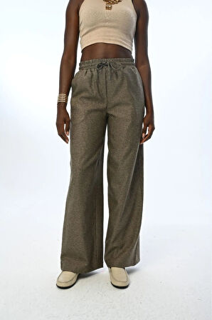 KADIN BELİ LASTİKLİ BOL PAÇA İNCE SİMLİ DÜZ RENK PANTOLON