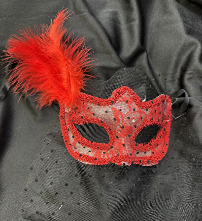 Kırmızı Renk Dantelli Duvaklı İncili Parti Maskesi Balo