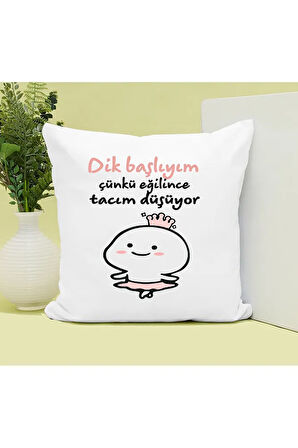 Dik Başlıyım Çünkü Eğilince Tacım Düşüyor Baskılı Kupa ve Yastık Hediyelik Set Arkadaşa Hediye