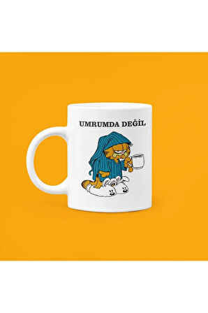 Umrumda Değil Baskılı Seramik Kupa 330ml