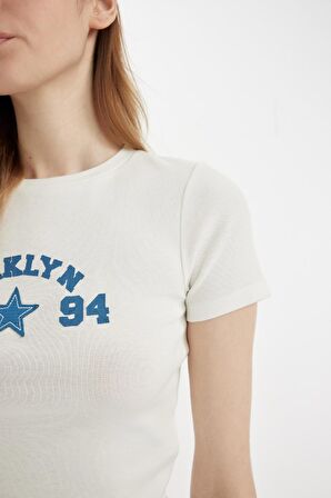 DeFacto Fitted Bisiklet Yaka Baskılı Ribana Kısa Kollu Tişört D1986AX24SMWT32