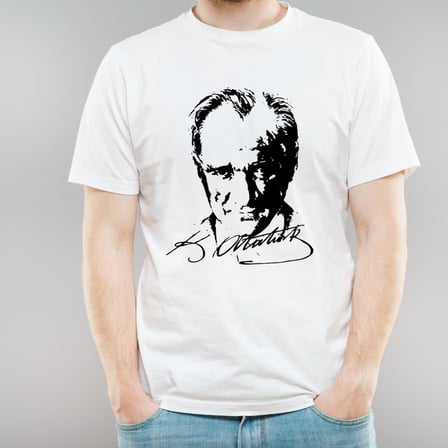 Atatürk Portreli ve İmzalı Beyaz Tişört - Özel Tasarım Atatürk Tişörtü