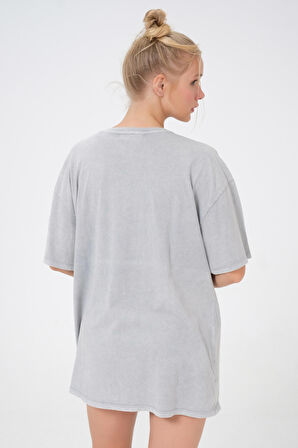 Dress Cabinet Kadın Nakışlı Yıkamalı Oversize T-shirt