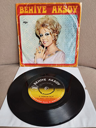 Behiye Aksoy - O Ağacın Altı / Ne Birleştik Ne Ayrıldık Plak  - 1972  Türkiye Basım  45 lik Plak