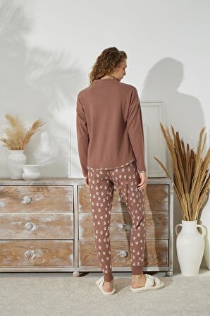 Kadın Uzun Kol Jakarlı Kalın Kahve Pijama Takımı C1T5N1O94