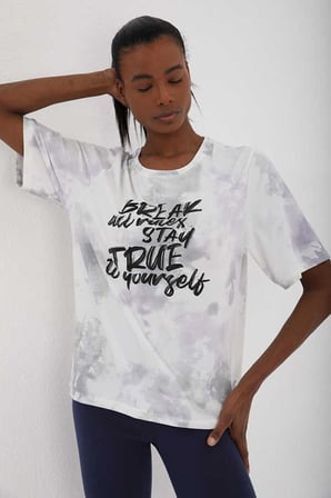 Kadın Beyaz Bisiklet Yaka T-Shirt