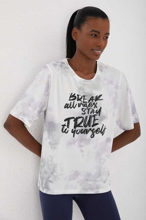 Kadın Beyaz Bisiklet Yaka T-Shirt
