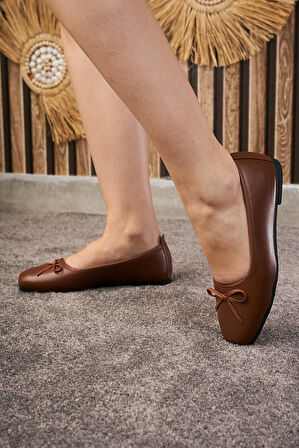 Günlük Kadın Babet Fiyonklu Kısa Topuk Küt Burun Hafif Rahat Kalıp Tırtık Taban Ayakkabı 393