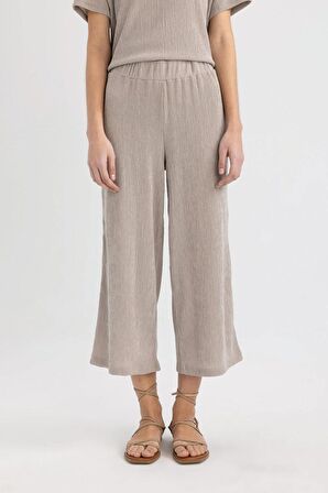 DeFacto 	Wide Leg Geniş Bol Paça Normal Bel Bürümcük Kapri Pantolon C4329AX24SPGR302